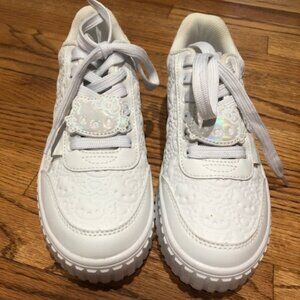 Forever 21 Hello Kitty Sanrio White Sneakers Tennis Shoes Women US 8